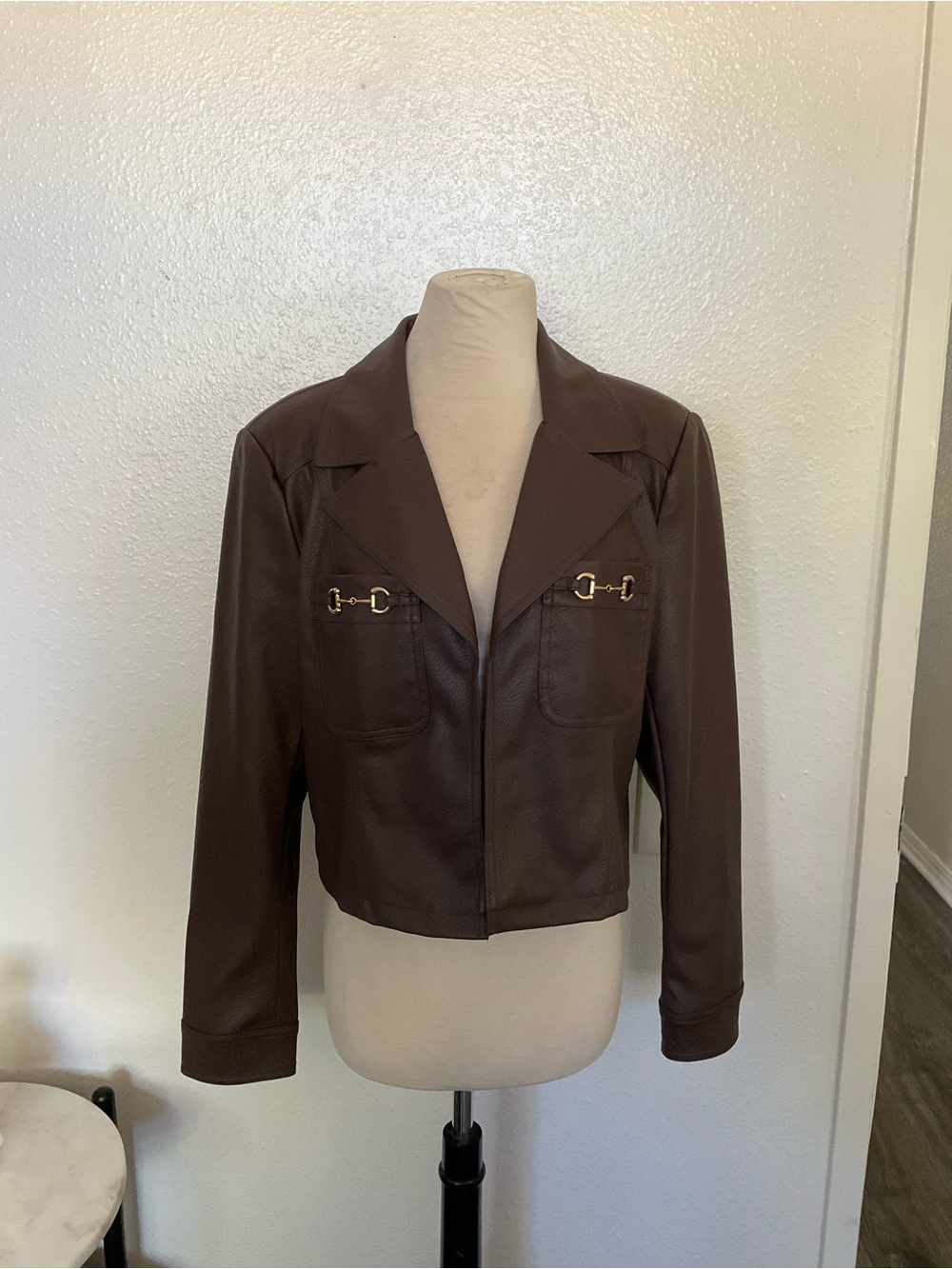 Women's Bagatelle espresso Brown Crop Jacket Large